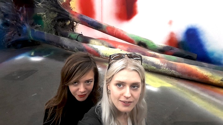#sleekalphaselfie with artist Natlia Ibanez Lario and work by Katharina Grosse. Taken with the Samsung Galaxy Alpha.
