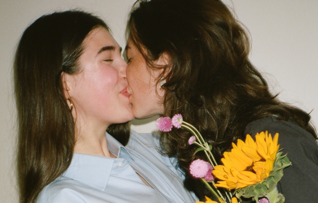 Lex, the lo-fi lesbian dating app where selfies come second 